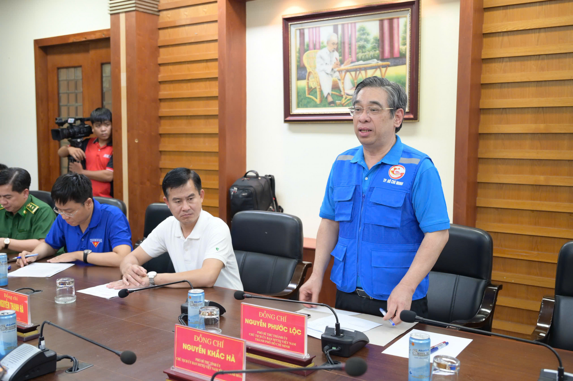 Ủy ban MTTQ Việt Nam TPHCM có buổi làm việc với Ủy ban MTTQ Việt Nam tỉnh Khánh Hoà và các sở ngành, cơ quan, đơn vị tham gia khắc phục thiệt hại do mưa lũ.