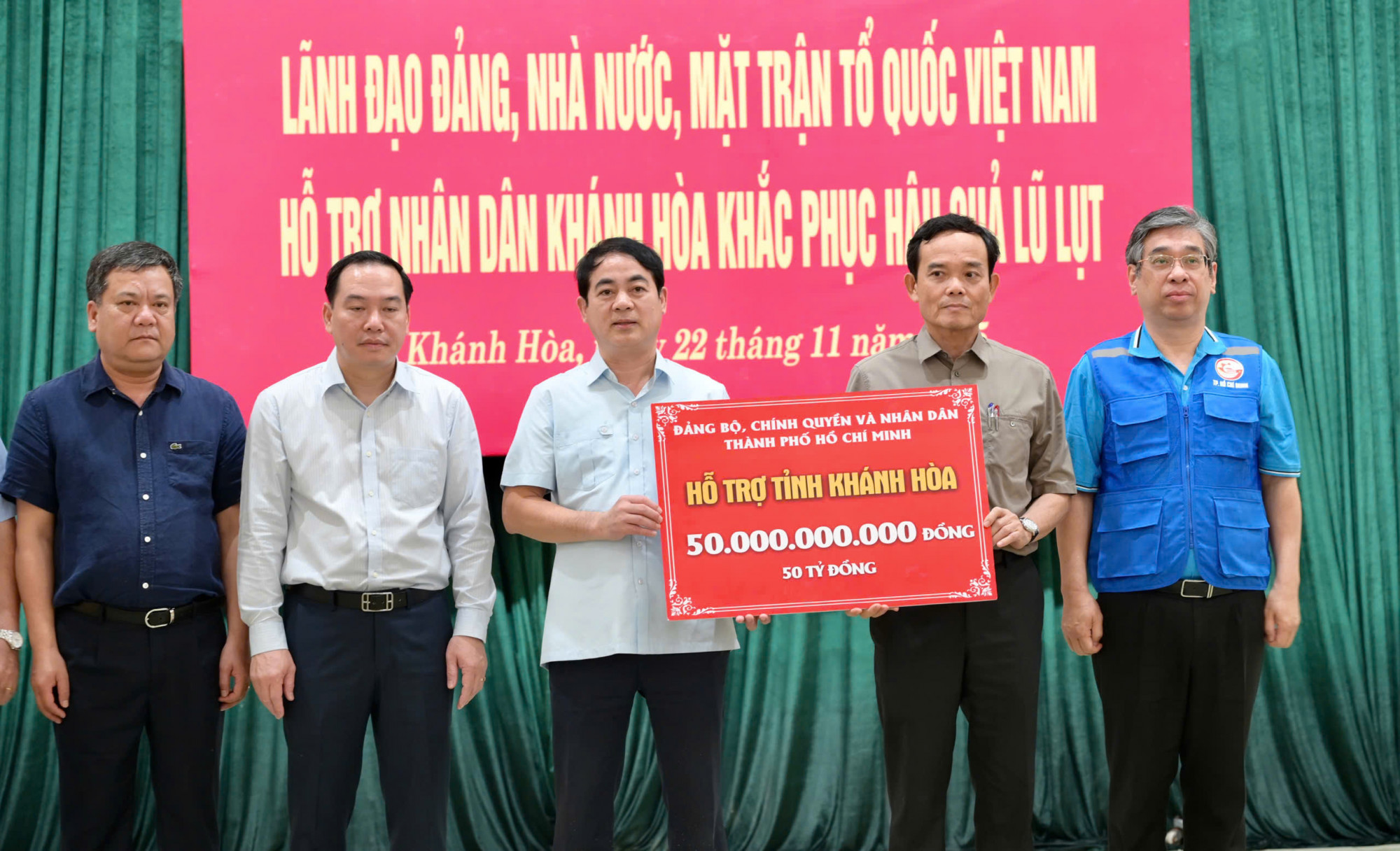 Trong chuyến công tác lần này, TPHCM kinh phí 50 tỷ đồng mà TPHCM hỗ trợ tỉnh Khánh Hòa