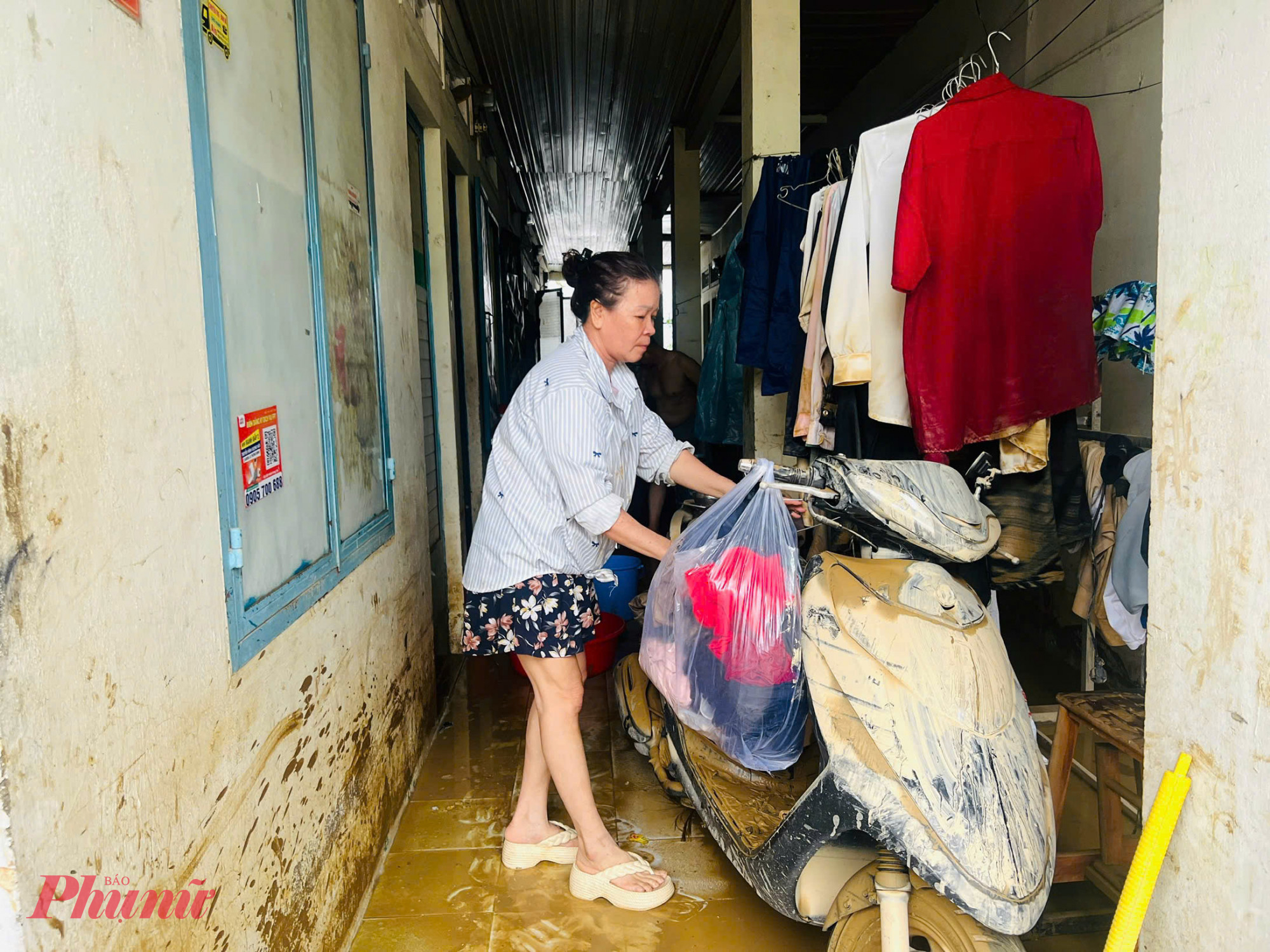 Phương tiện mưu sinh của người dân hỏng nặng sau trận lũ lịch sử