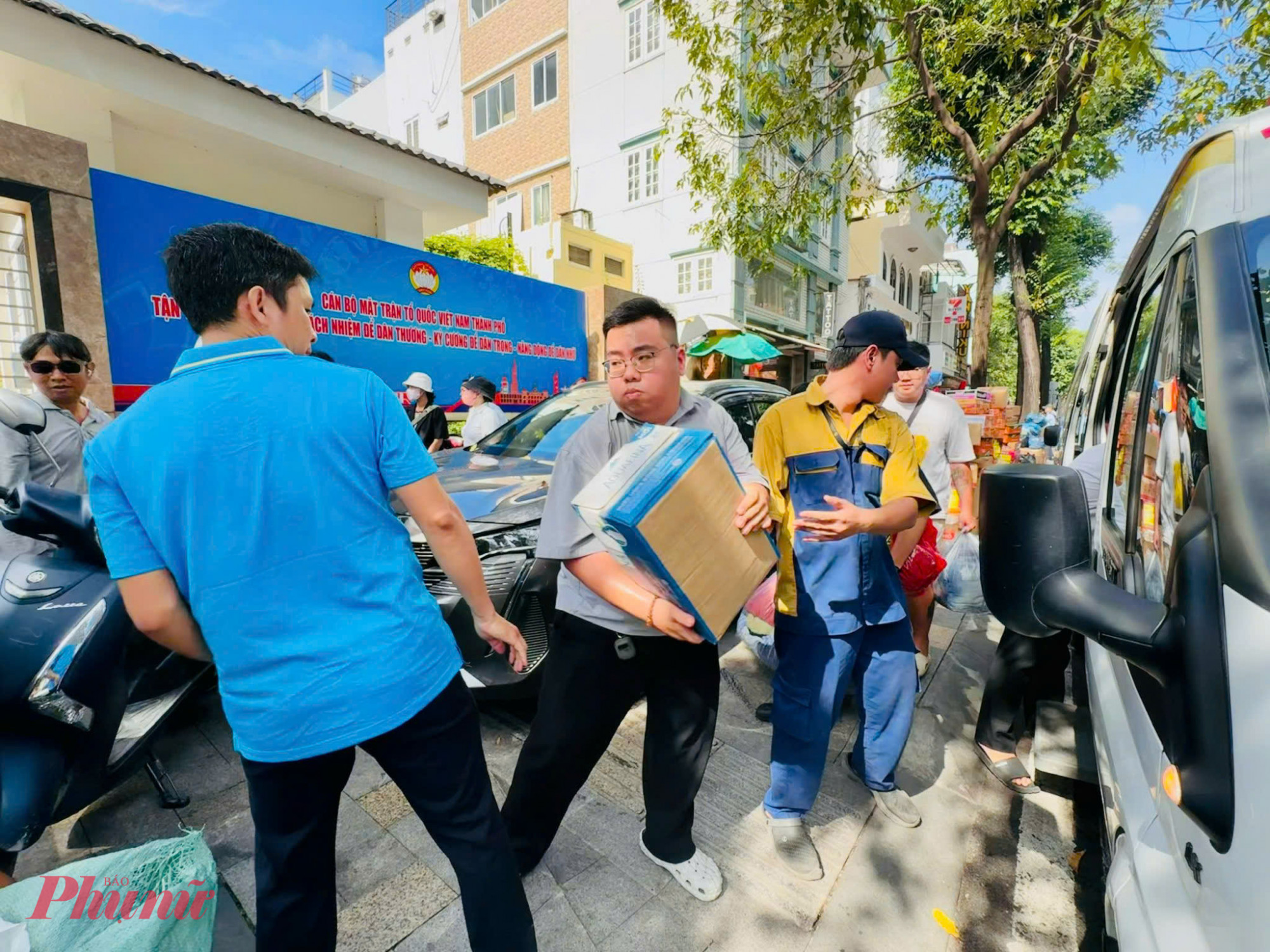 Nguồn kinh phí quyên góp sẽ Nguồn quỹ sẽ được dùng để mua dụng cụ, vật tư y tế hỗ trợ các Trạm y tế xã, đồng thời chuyển đến Mặt trận Tổ quốc Việt Nam và Hội Chữ thập đỏ TPHCM