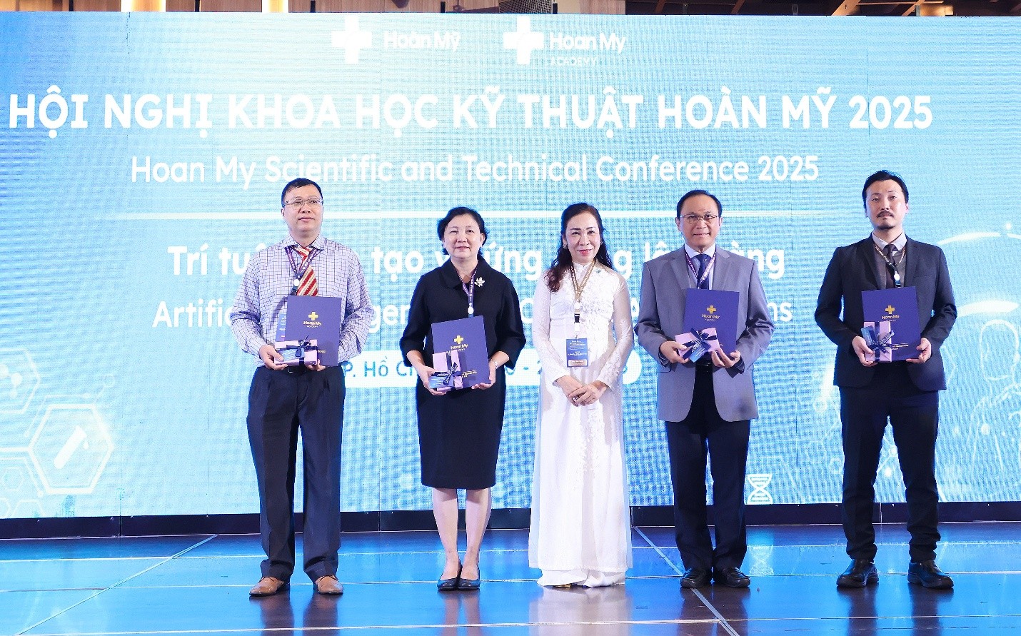 Hội nghị Khoa học Kỹ thuật Hoàn Mỹ 2025 với chủ đề - Trí tuệ nhân tạo và ứng dụng lâm sàng - Ảnh: HM