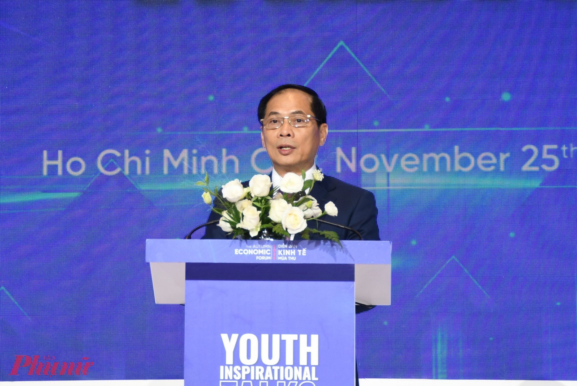 Phó thủ tướng Bùi Thanh Sơn đánh giá cao sáng kiến của Diễn đàn Kinh tế Thế giới và các đối tác trong việc tổ chức chương trình ý nghĩa dành riêng cho thế hệ trẻ, nằm trong khuôn khổ Diễn đàn Kinh tế Mùa Thu 2025. 