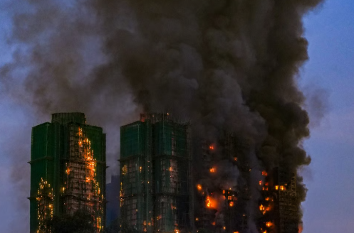 Dám cháy bùng phát kinh hoàng