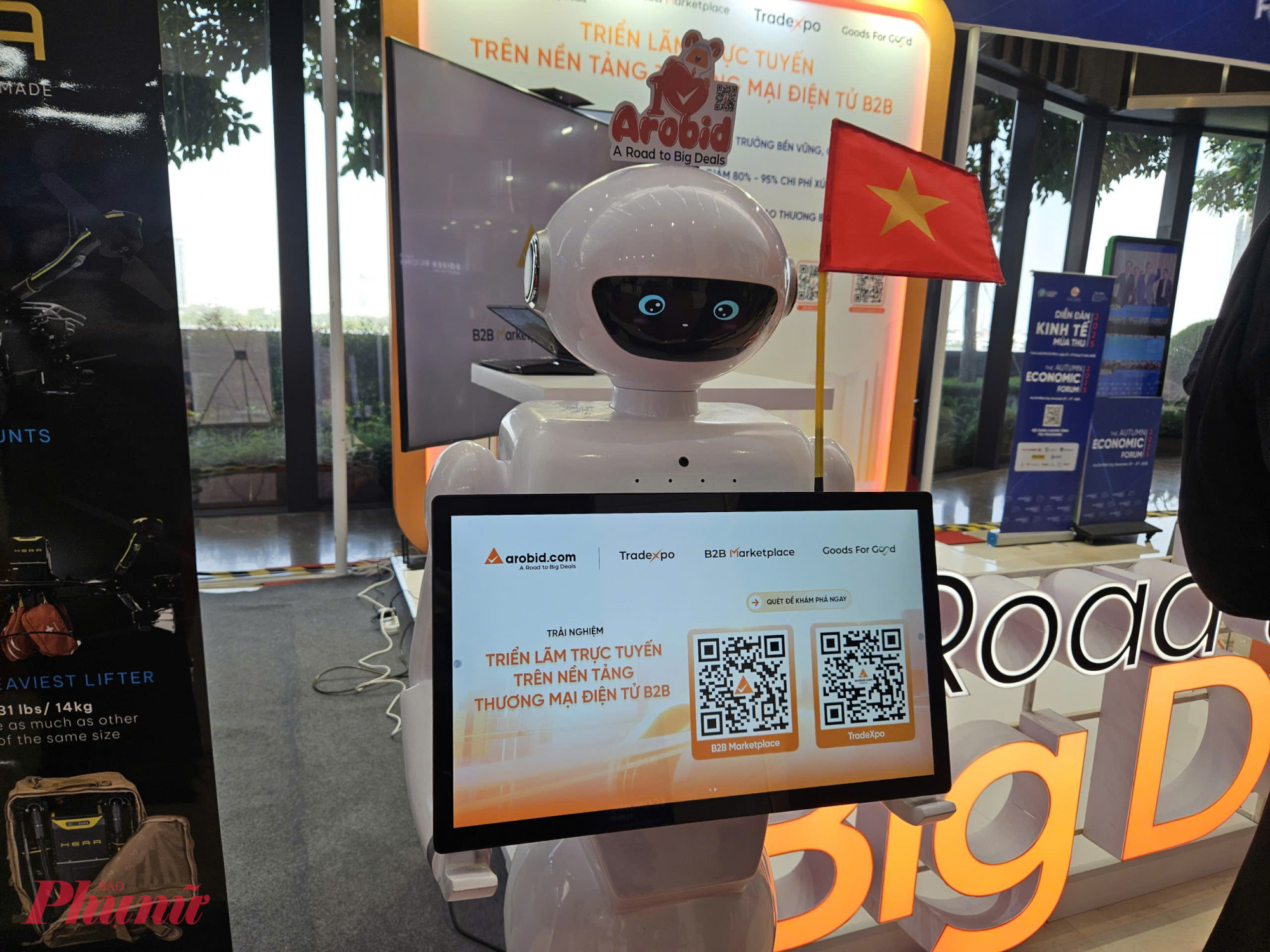  Arobid TradeXpo - nền tảng công nghệ triển lãm trực tuyến trên hệ thống thương mại điện tử B2B toàn cầu, do Arobid nghiên cứu và phát triển theo định hướng “Made in Vietnam”. Đây được xem là một trong những giải pháp công nghệ nổi bật, góp phần thúc đẩy hoạt động xúc tiến thương mại trên môi trường số.