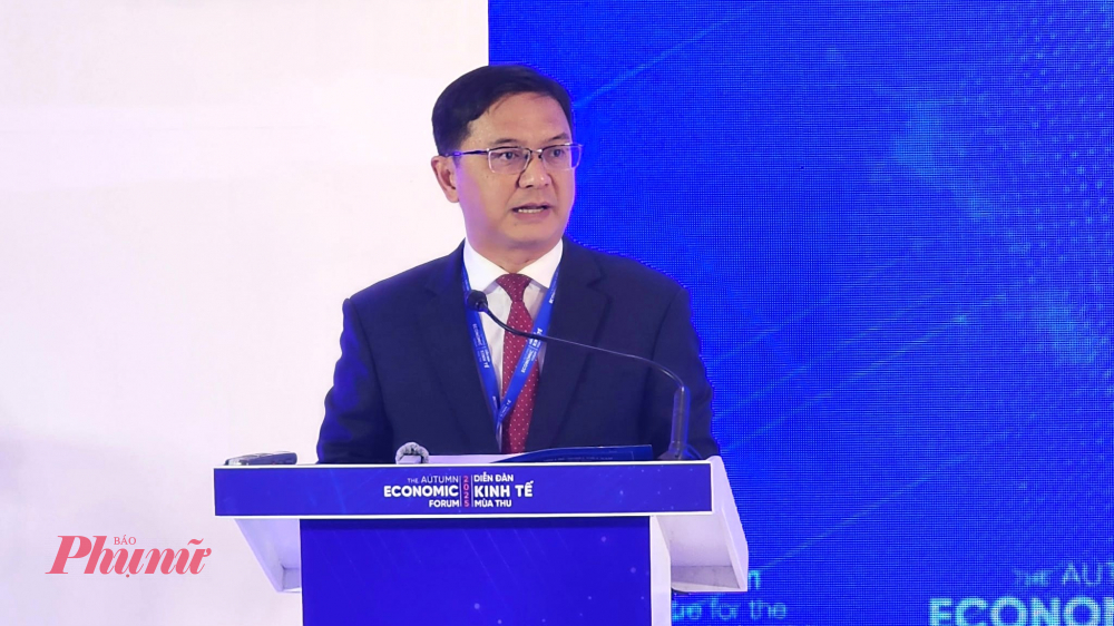 Phó Chủ tịch UBND TPHCM Nguyễn Mạnh Cường phát biểu khai mạc phiên làm việc