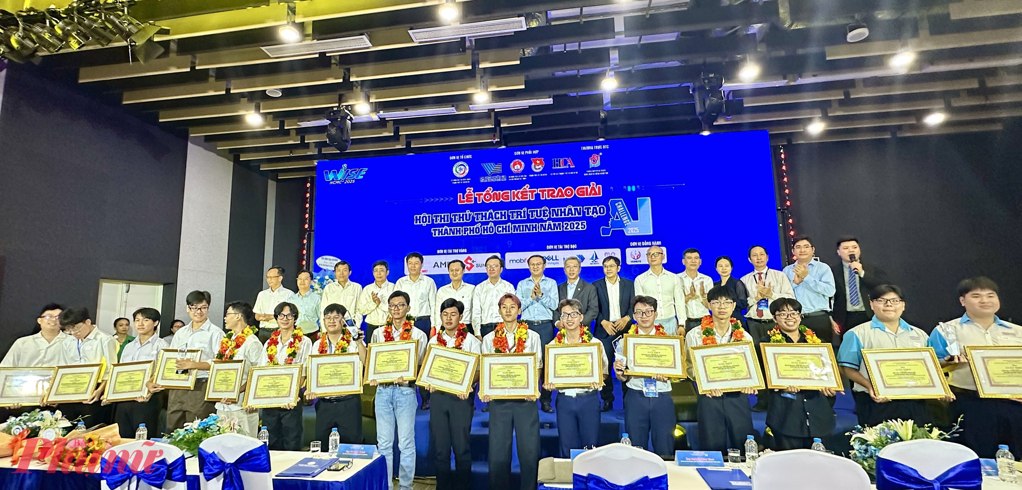 Các đội giải Nhất, Nhì 