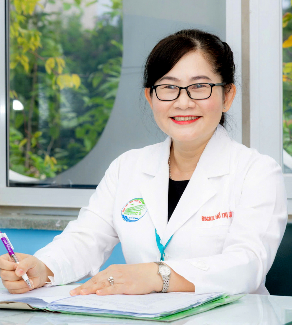 Bbác sĩ chuyên khoa 2 Hồ Thị Lựu - Phó trưởng khoa Nhiễm B Bệnh viện  Bệnh nhiệt đới TPHCM