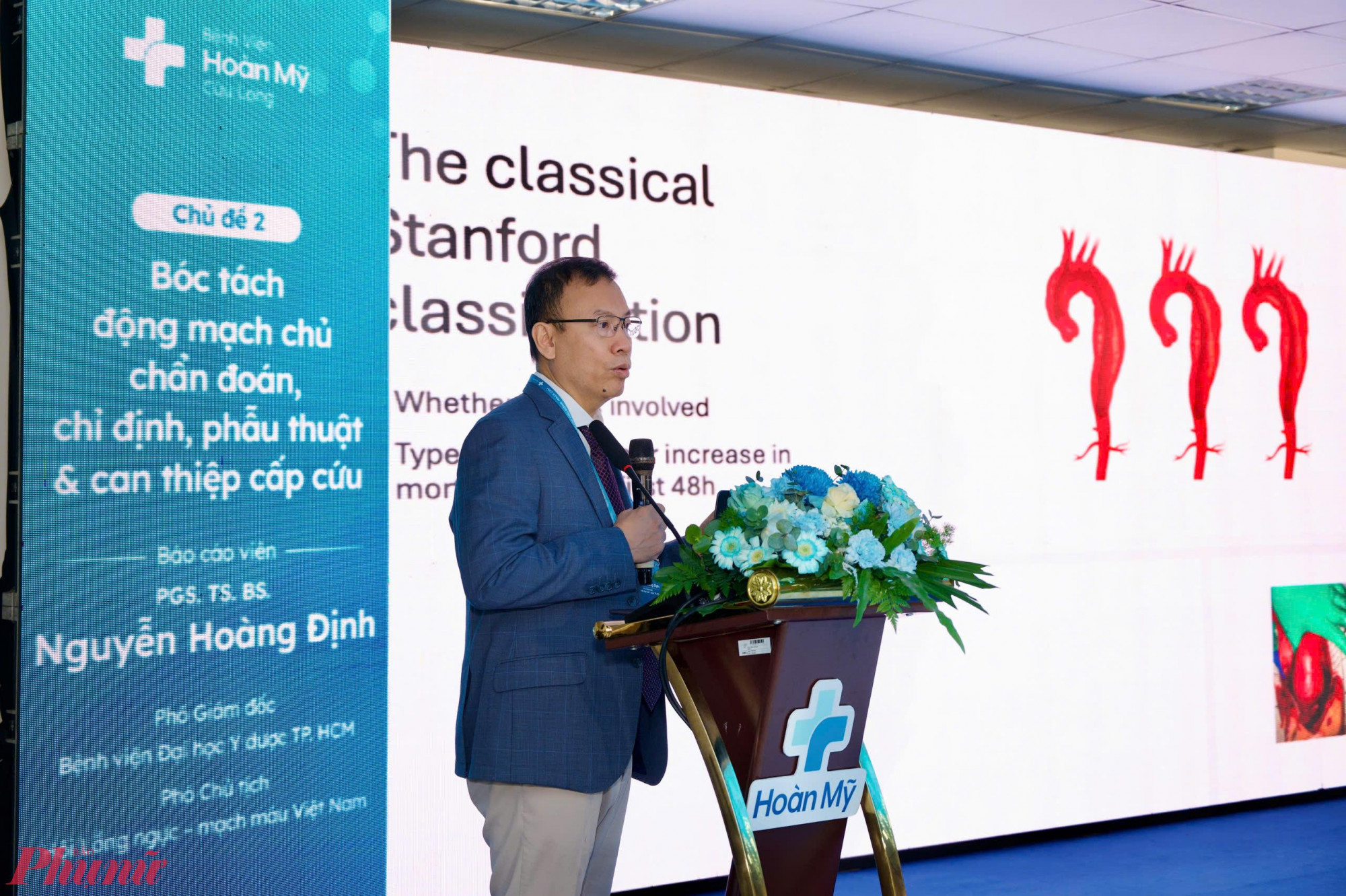 PGS TS BS Nguyễn Hoàng Định - Phó giám đốc Bệnh viện Đại học Y dược TPHCM, Phó chủ tịch Hội Lồng ngực - mạch máu Việt Nam, cũng chia sẻ những kinh nghiệm