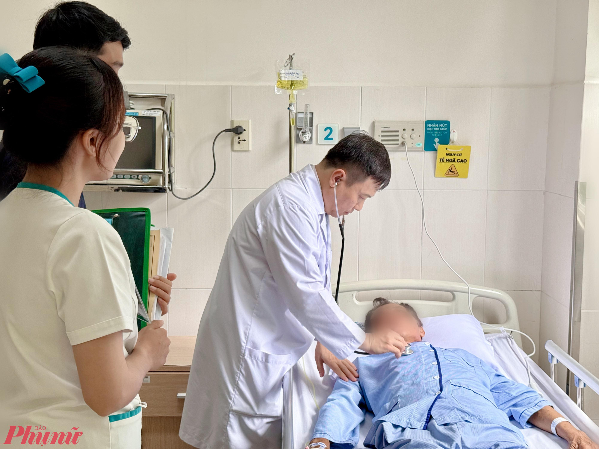 Các bác sĩ Bệnh viện Hoàn Mỹ Cửu Long phẫu thuật thành công cho bệnh nhân T.V.H (59 tuổi ngụ tỉnh Vĩnh Long) bị bóc tách động mạch chủ tuýp A.