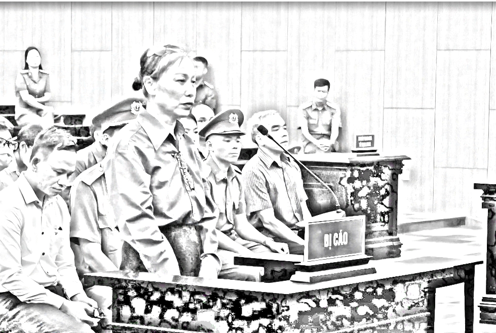 Bị cáo Lan tại phiên tòa sơ thẩm - Ảnh: N.A