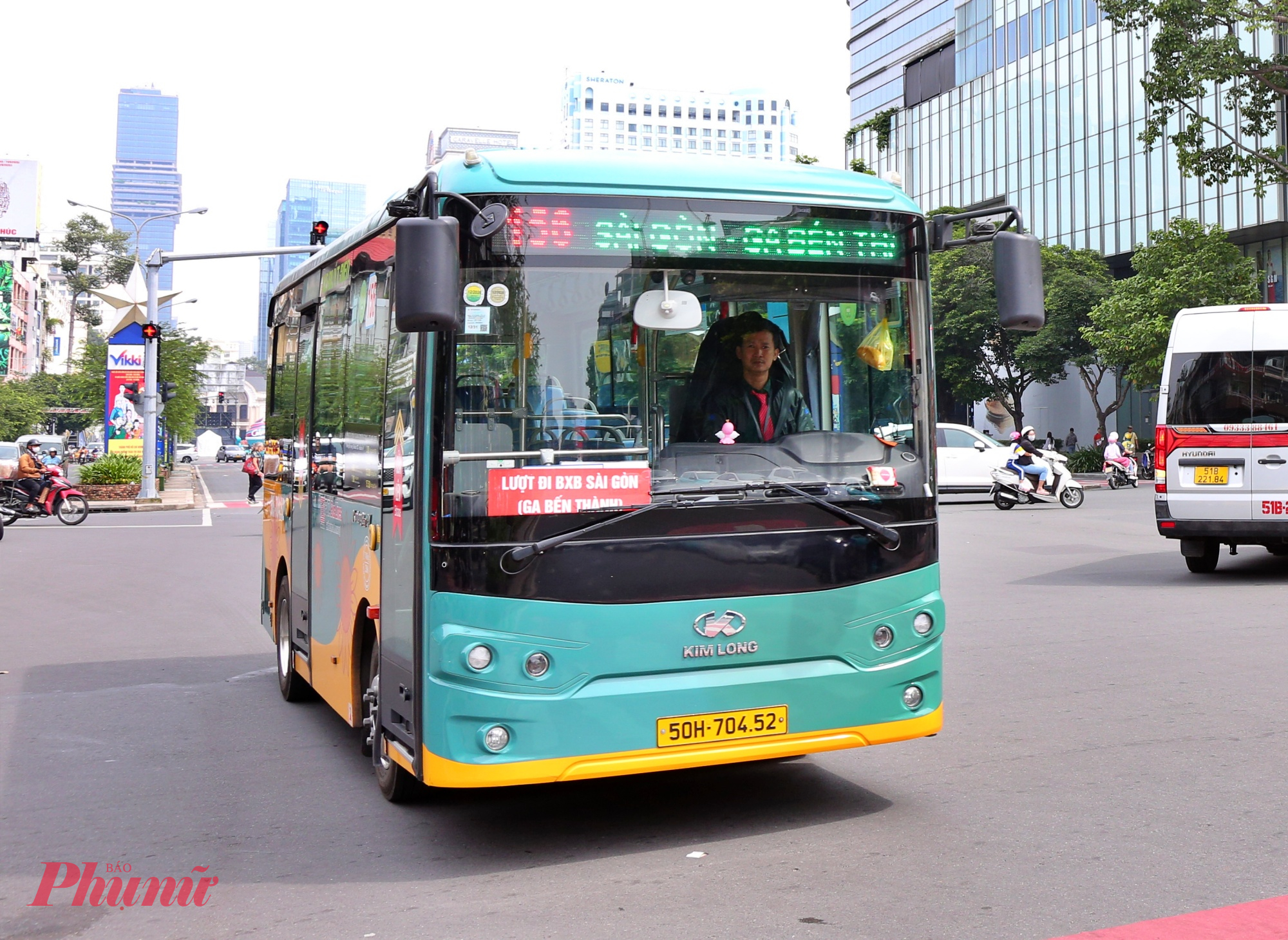 Mục tiêu đến năm 2030, 100% xe buýt của TPHCM sẽ sử dụng điện, năng lượng xanh - Ảnh: TQ