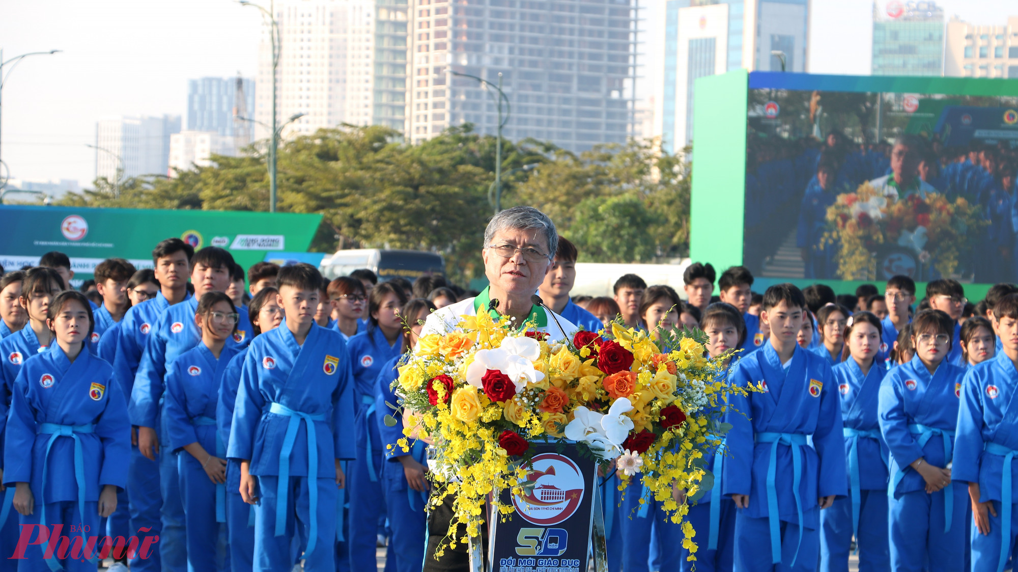 Ông Nguyễn Văn Hiếu - Giám đốc Sở GD-ĐT TPHCM - phát biểu khai mạc sự kiện - Ảnh: Trang Thư