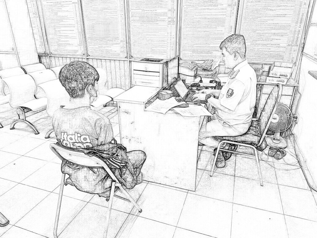 T.D làm việc với CSGT. Ảnh: M.M