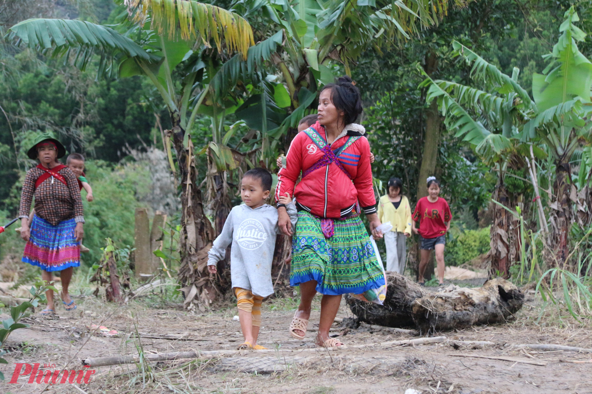 Sau mưa lũ, người dân xã Yang Mao (tỉnh Đắk Lắk) đang dần ổn định cuộc sống và trở lại với hoạt động sản xuất. 