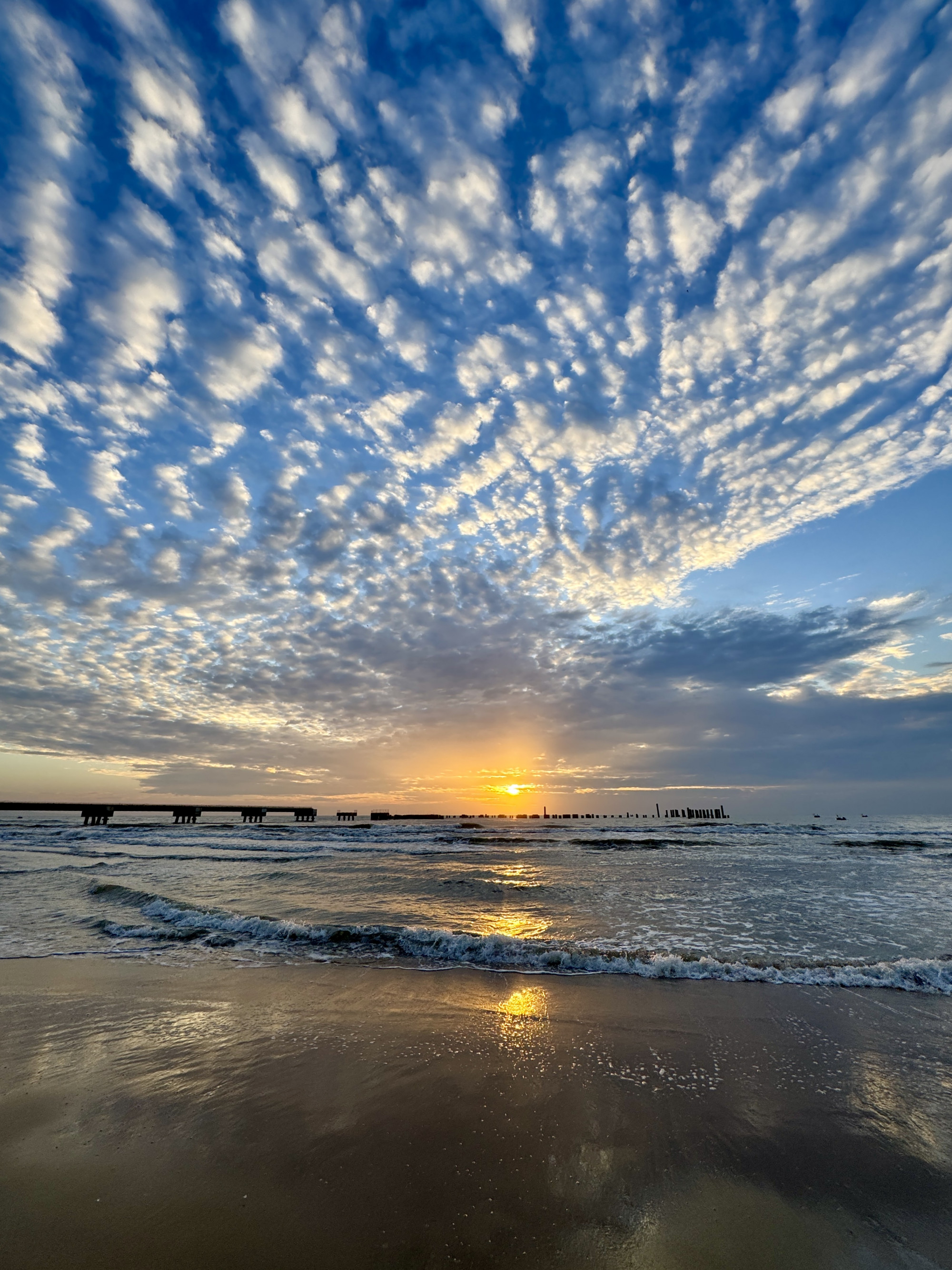 Tác phẩm Mây ngũ sắc