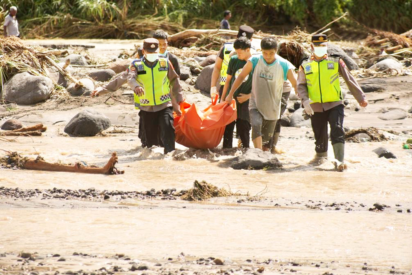 Thảm họa thời tiết đang khiến con người phải trả giá ngày càng lớn - Nguồn ảnh: Tân Hoa Xã