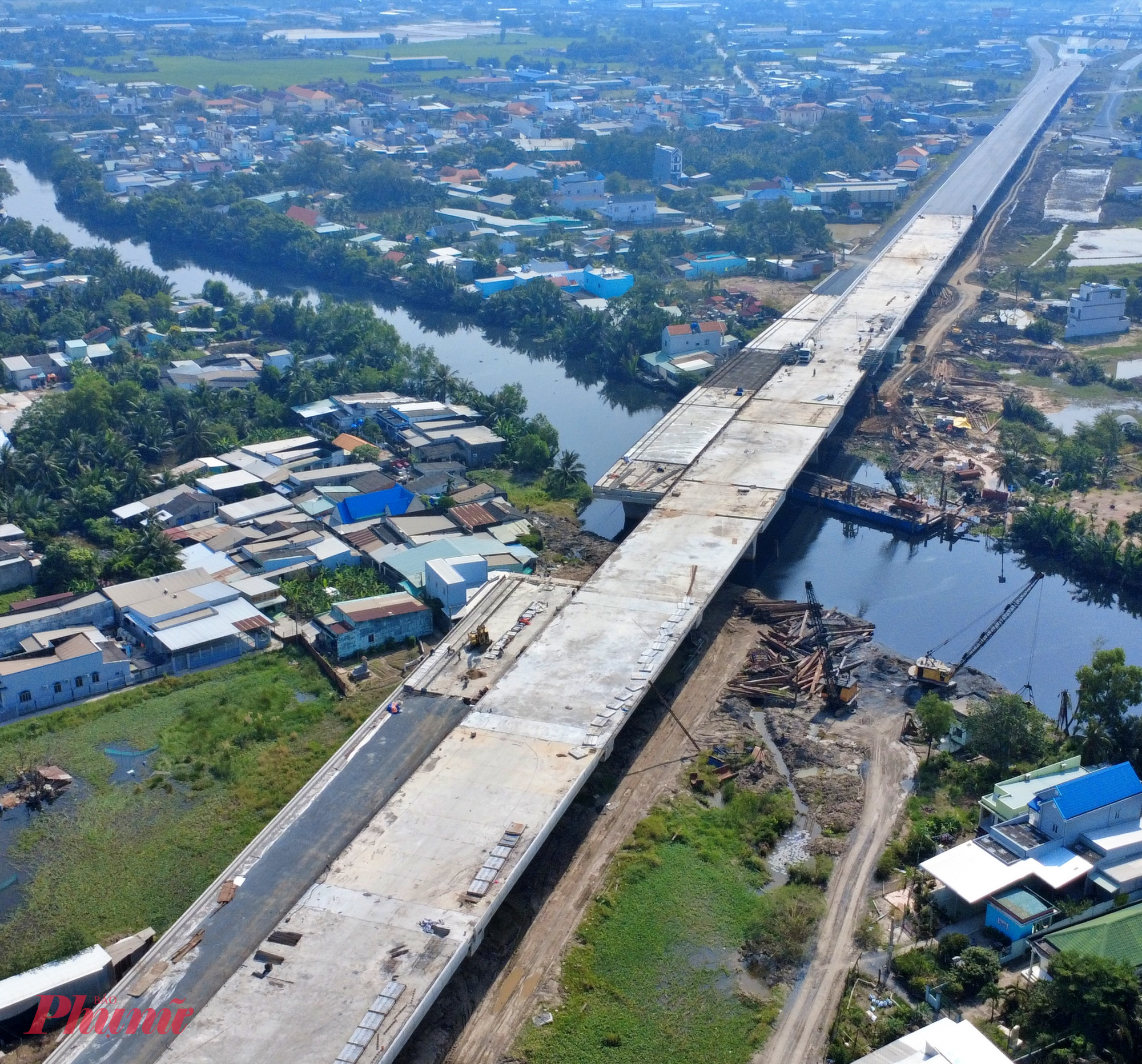 Nhà thầu và chủ đầu tư cam kết thông xe kỹ thuật làn cao tốc vào ngày 19/12/2025. Dự kiến tổ chức thông xe chính thức Vành đai 3 TPHCM qua Tây Ninh dài khoảng 6,8 km vào tháng 3/2026 để thông toàn tuyến (dài khoảng 76,3 km) qua 3 địa phương. 