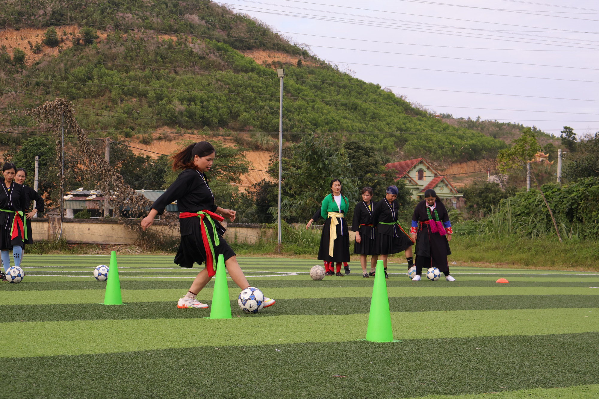 Các đội đang tập luyện tích cực cho giải đấu 