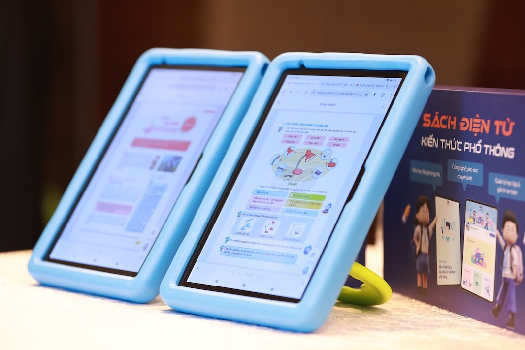 Sách giáo khoa điện tử GK eBooks của Công ty cổ phần Tích hợp Công nghệ Truyền thông và Tri thức mới NKG.