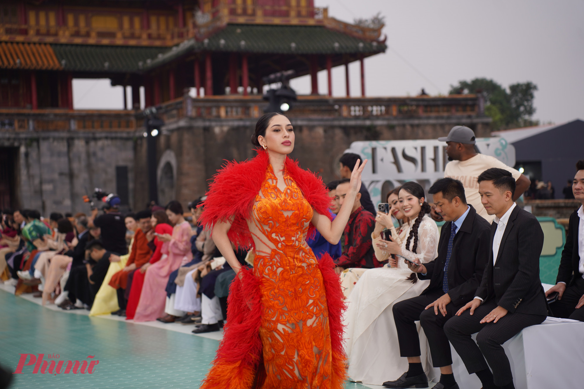 Trình diễn bộ sưu tập của Nhà thiết kết Lê Thanh Hòa