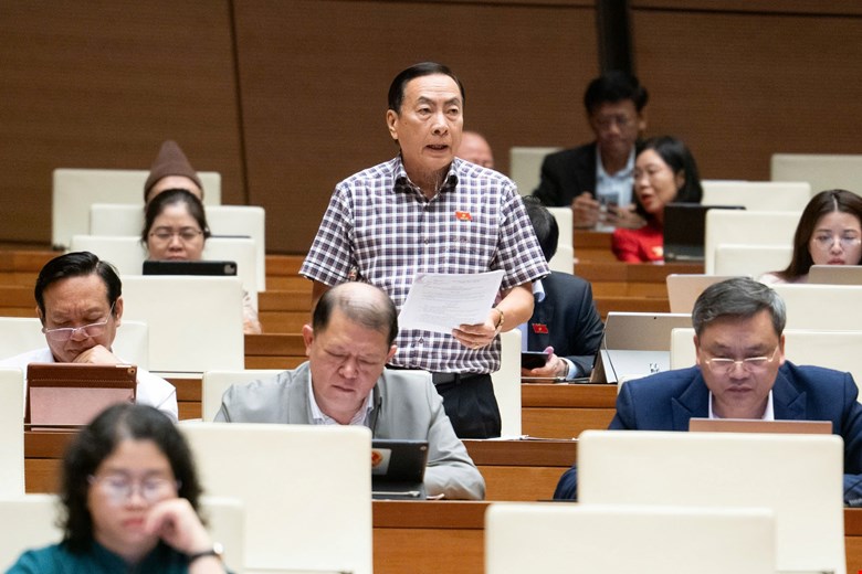 Đại biểu Phạm Văn Hòa - ảnh: Q