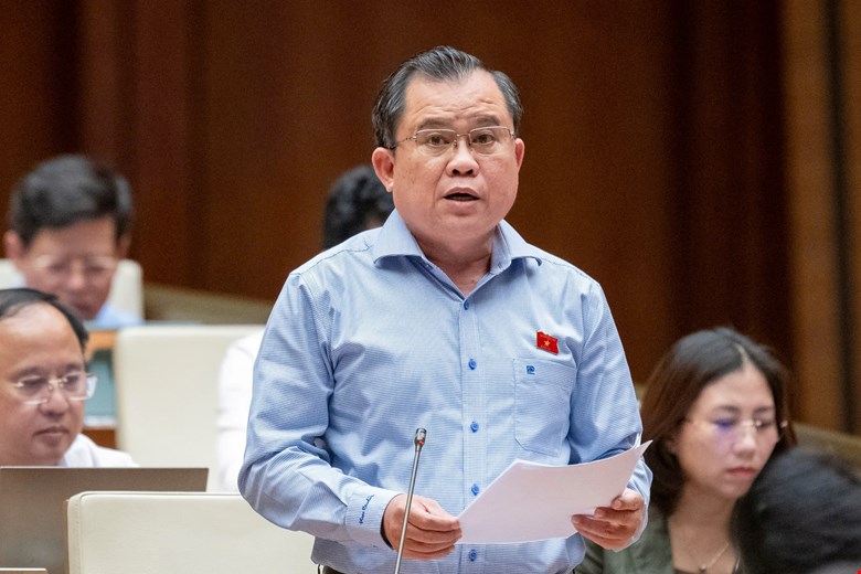 Đại biểu Nguyễn Tâm Hùng - ảnh: QH