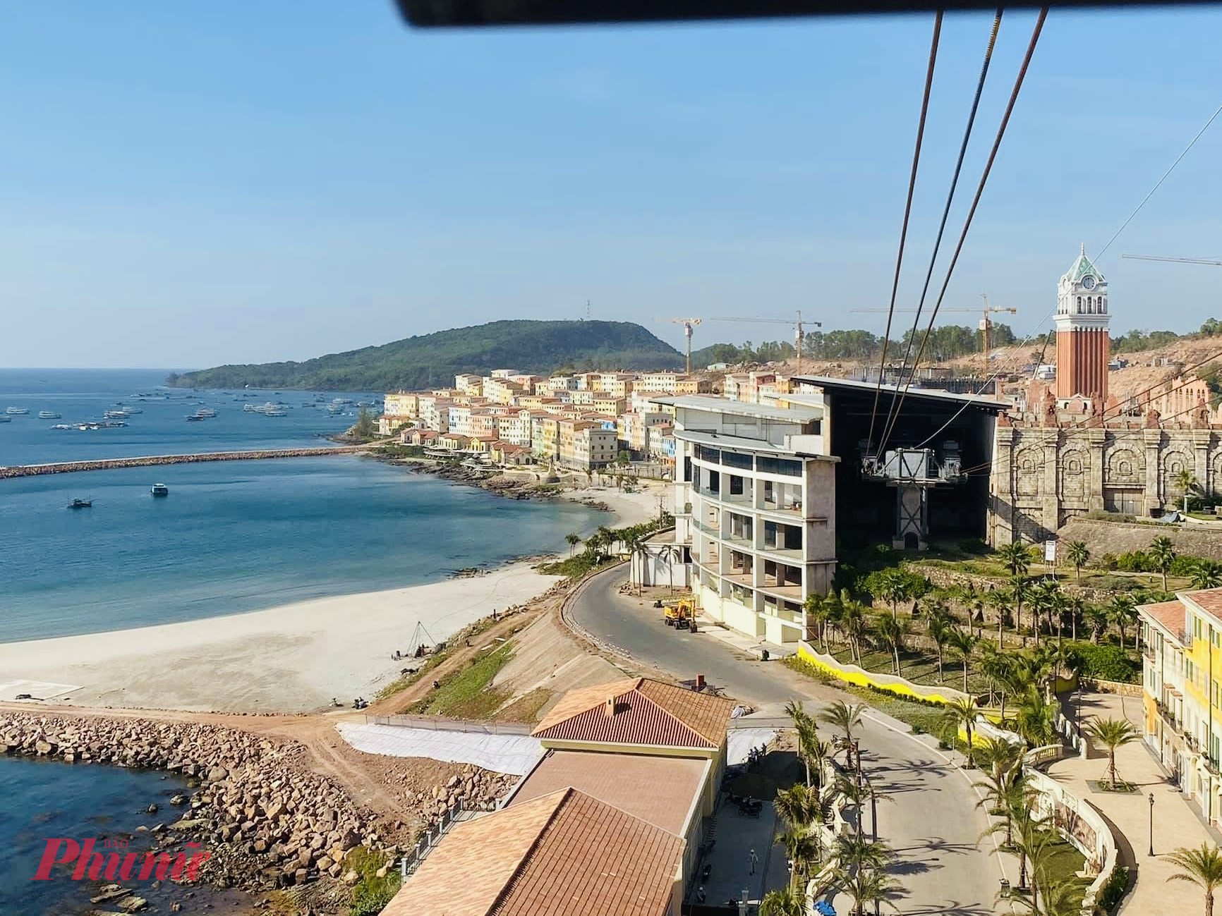 Với nhiều hoạt động, sự kiện - lễ hội cuối năm và đón năm mới Phú Quốc được khách trong nước và quốc tế tìm kiếm nhiều nhất. Ảnh: Quốc Thái