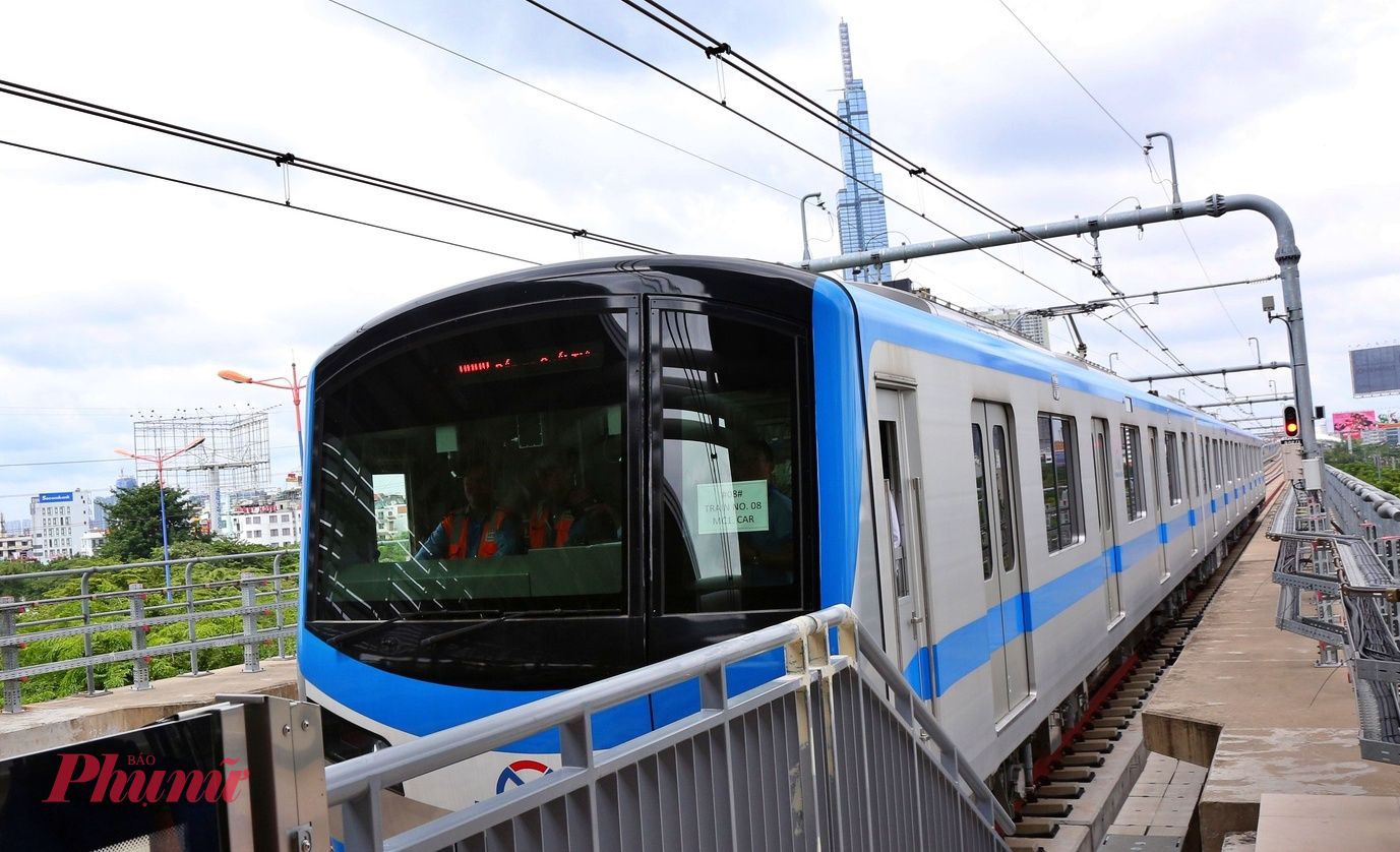 Metro số 1 đang 