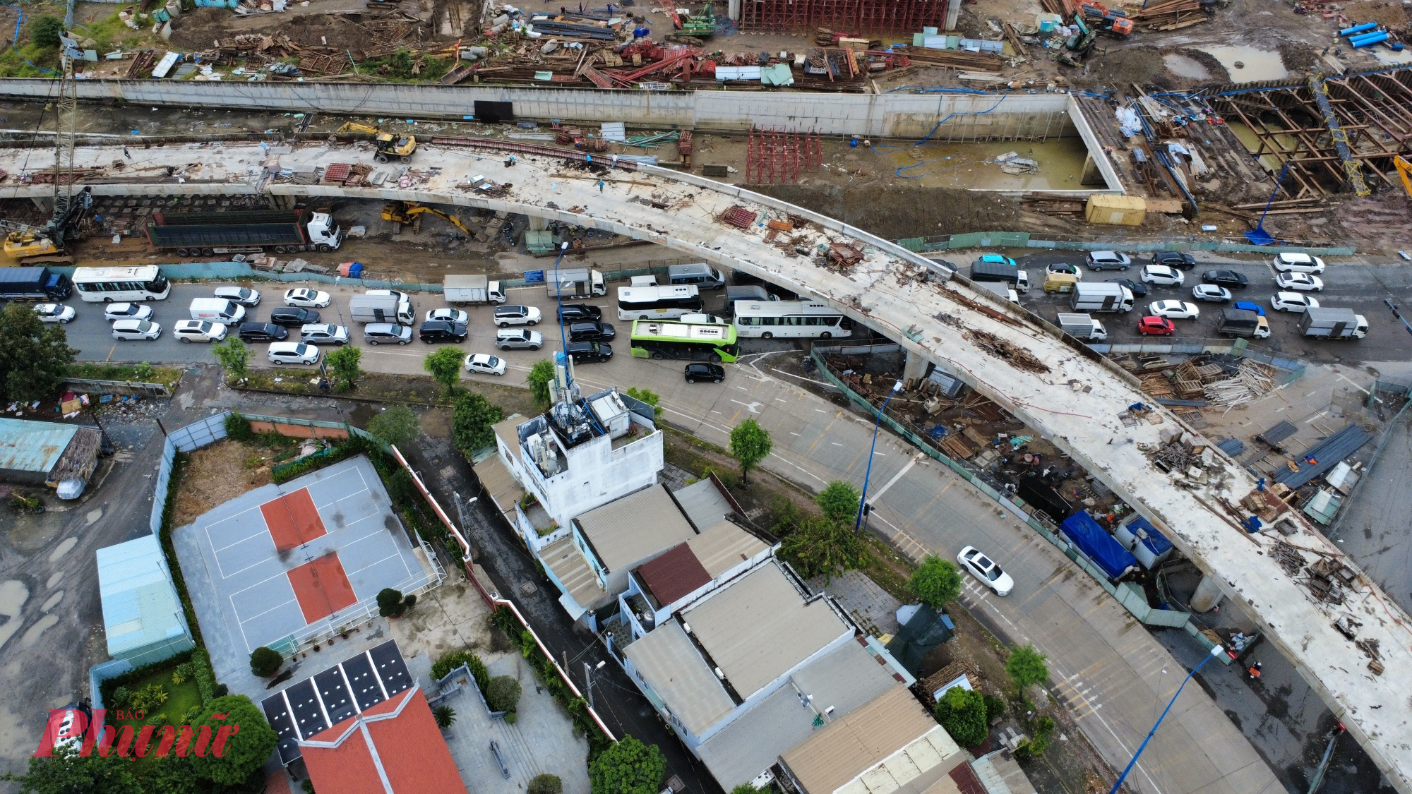 Hạng mục nhánh cầu N2 đã đạt hơn 60% khối lượng, dự kiến hoàn thành và đưa thông xe kỹ thuật trước ngày 31/12.