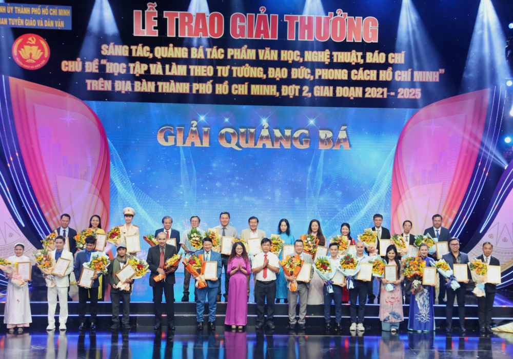 Giải quảng bá được trao cho