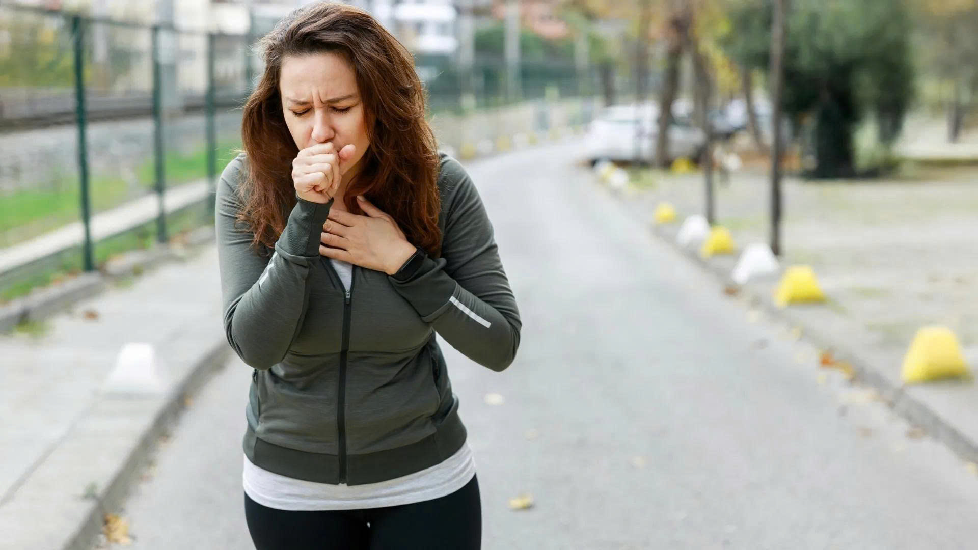 Tập thể dục là thói quen tốt cho sức khỏe, nhưng không khí độc hại có thể làm giảm đáng kể tác dụng bảo vệ này - Ảnh: Shutterstock