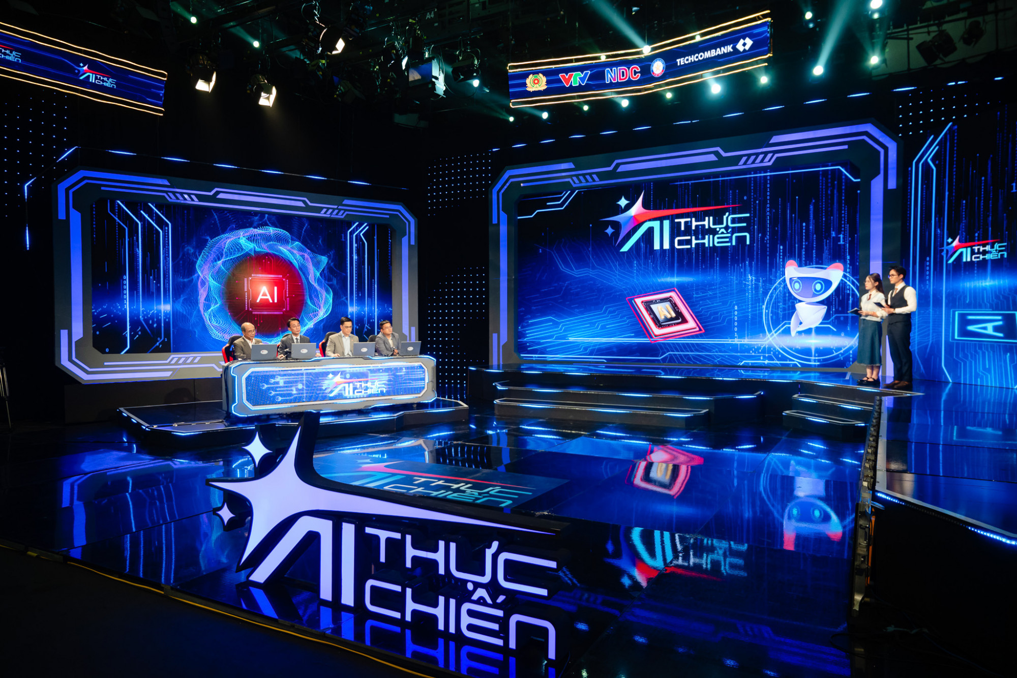 Toàn cảnh bảng đấu “Xây dựng báo cáo tài chính của ngân hàng”