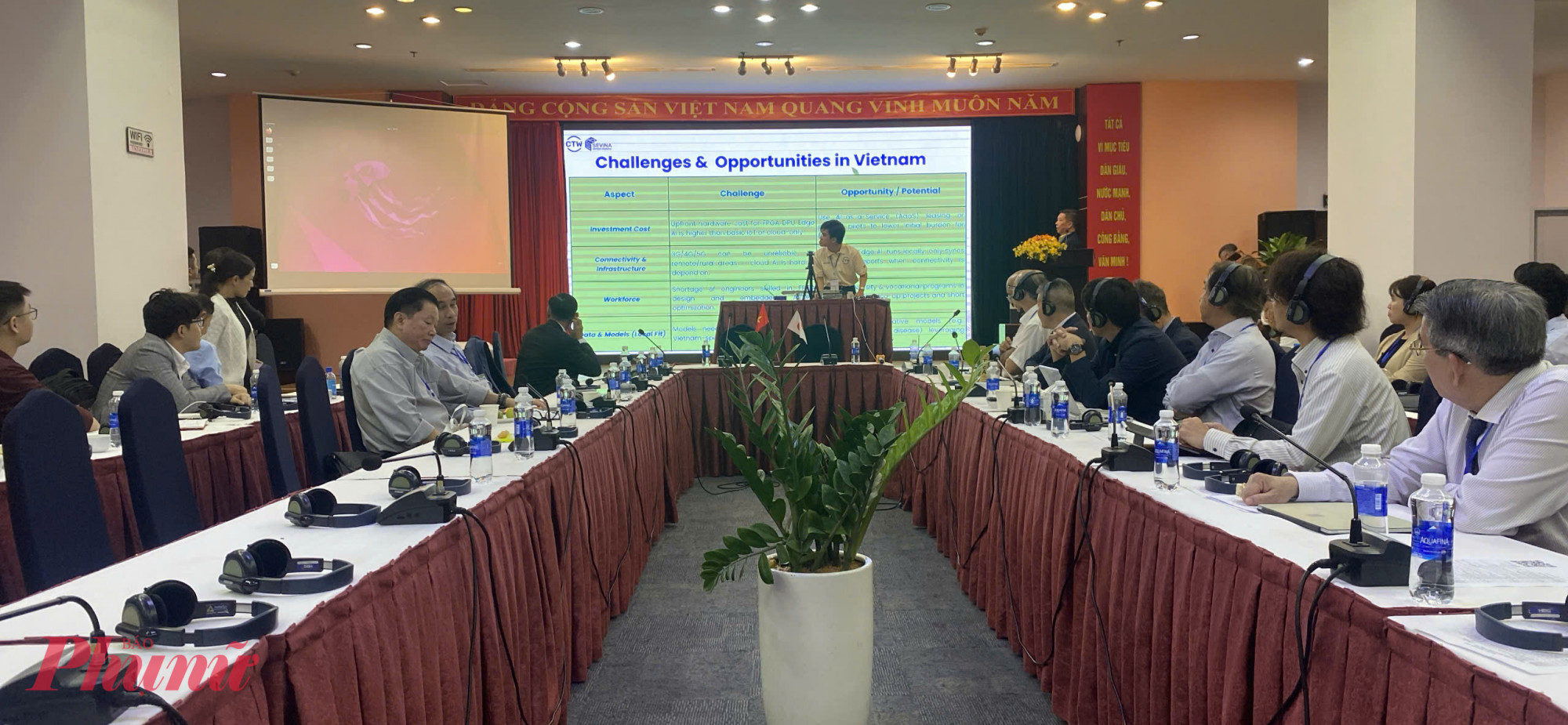 Các chuyên gia, doanh nghiệp Việt Nam - Nhật Bản tham dự hội thảo