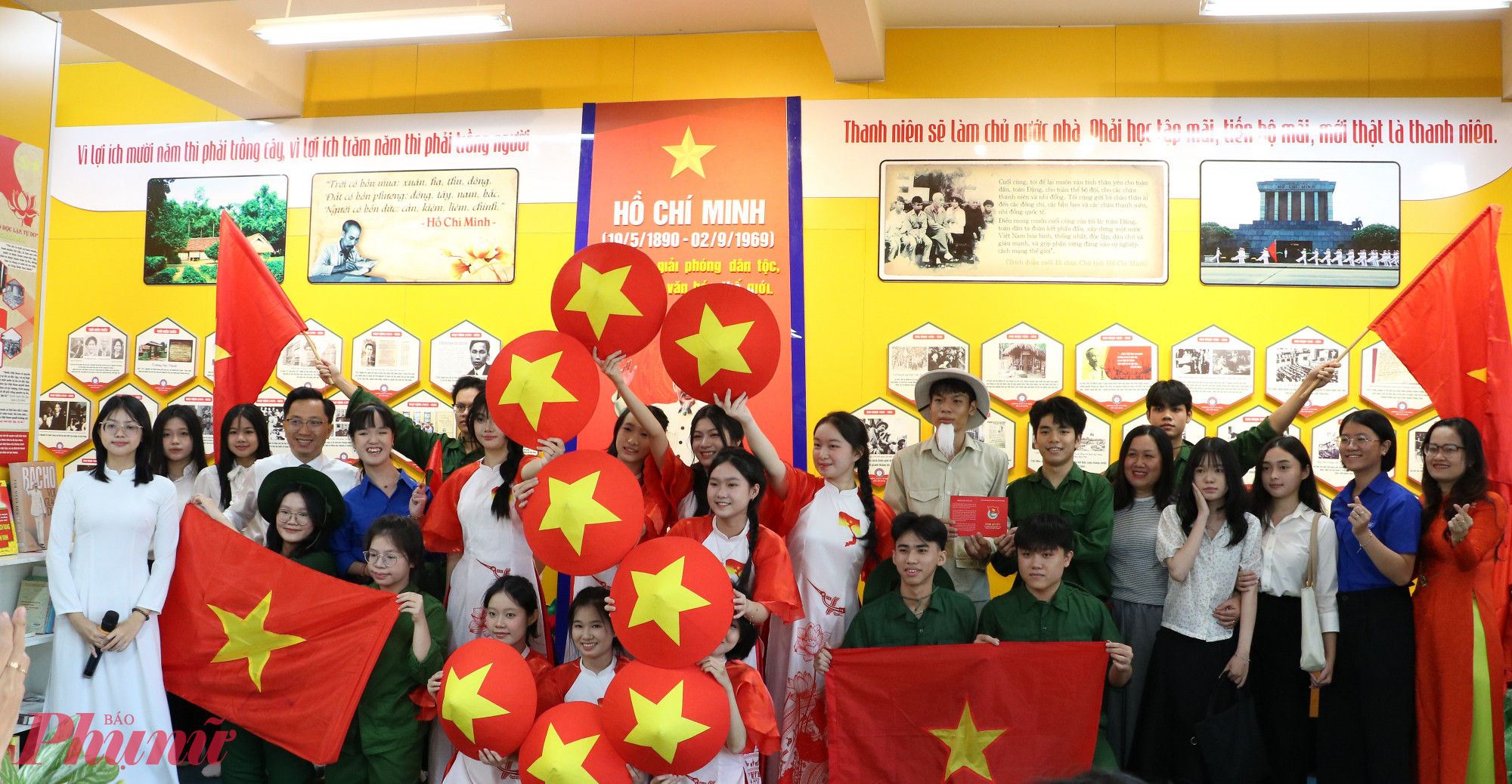 Tiết mục gây ấn tượng cả phần nghe lẫn phần nhìn - Ảnh: Trang Thư