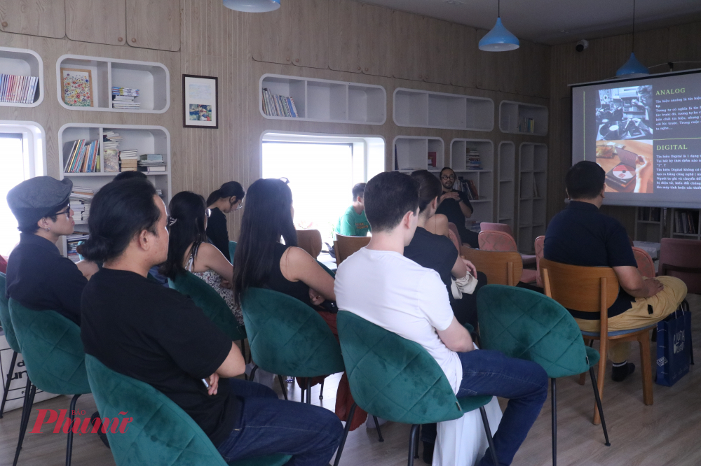 Workshop Vinyl cho người mới giúp mọi người tích góp nhiều kiến thức hơn khi tìm hiểu về đĩa than