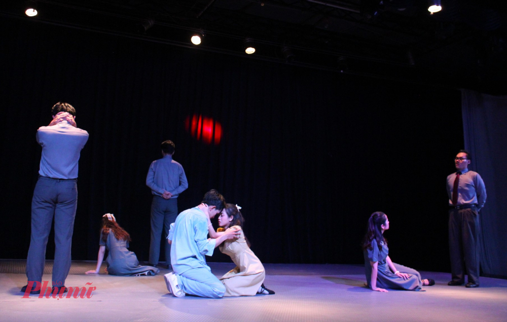 Diễn viên của Cuộc chia tay tháng 6 được casting từ các sinh viên diễn xuất mới ra trường.