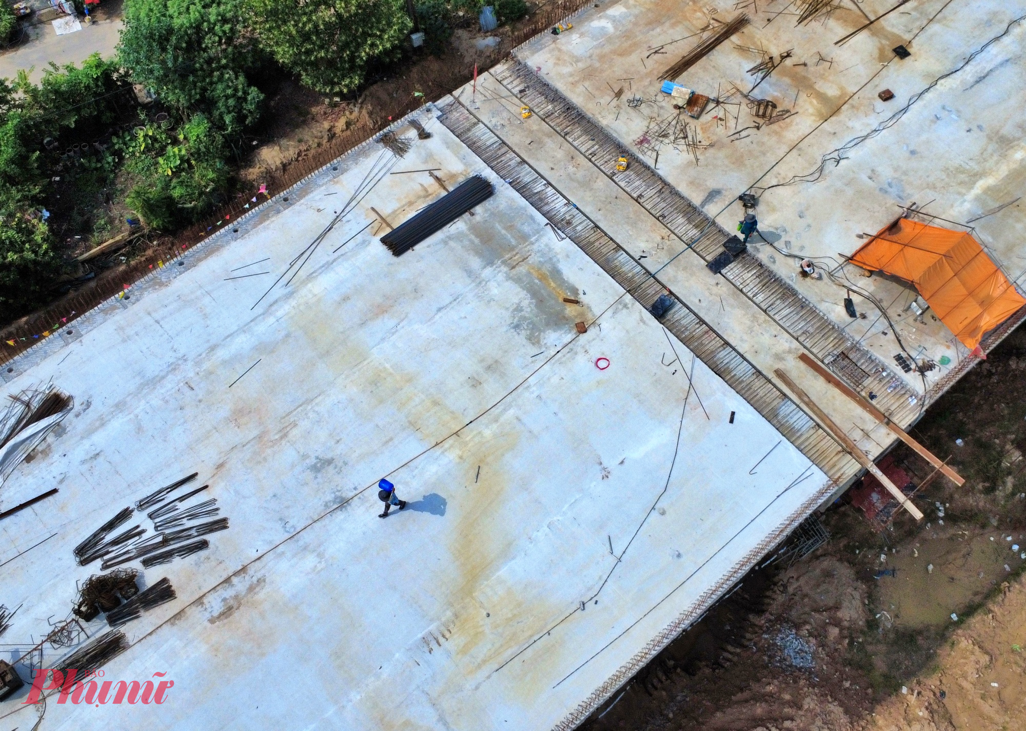 Đại diện chủ đầu tư cho biết, việc lùi thời hạn thông xe chính thức xuất phát từ nhiều nguyên nhân khách quan và chủ quan.