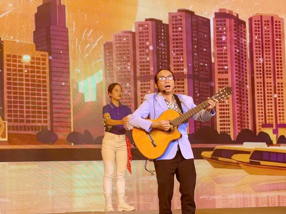 Họ chưa bao giờ từ bỏ khát vọng Nhạc sĩ, ca sĩ Hà chương - Ảnh: Nhân vật cung cấp