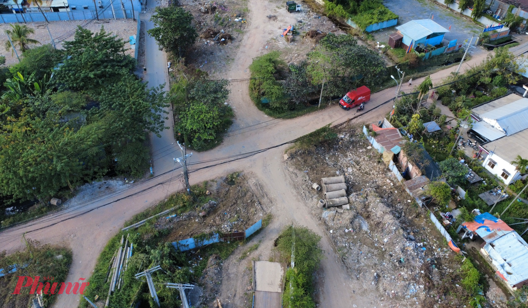 Tại vị trí Vành đai 2 giao với đường Ụ Ghe đã cơ bản được dọn dẹp sạch
