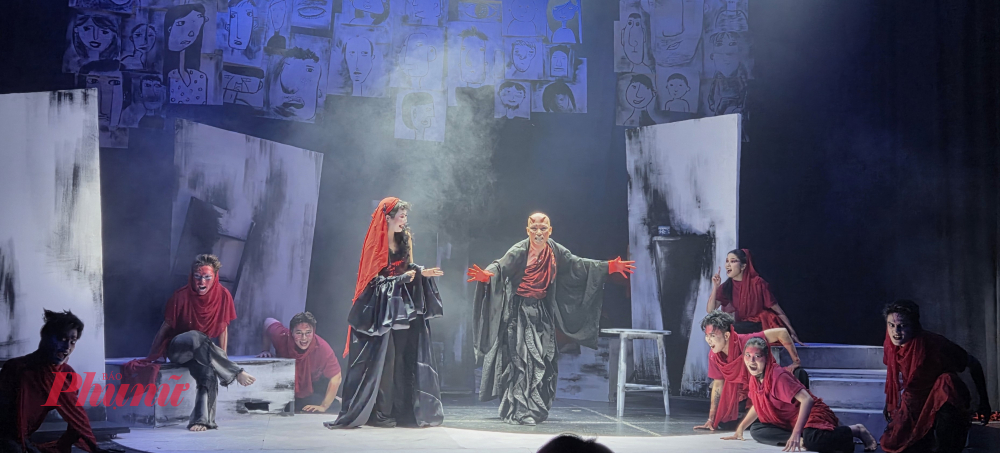 Bầy quỷ là hình tượng mới trong kịch bản Quỷ ở với người