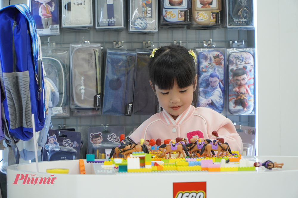 Một góc riêng dành cho trẻ em vui chơi và đọc sách.