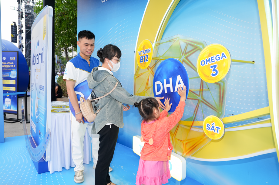 Sự kiện sẽ mang đến một không gian trải nghiệm ấn tượng và những khoảnh khắc gắn kết đáng nhớ cho các gia đình - Ảnh: Aptamil