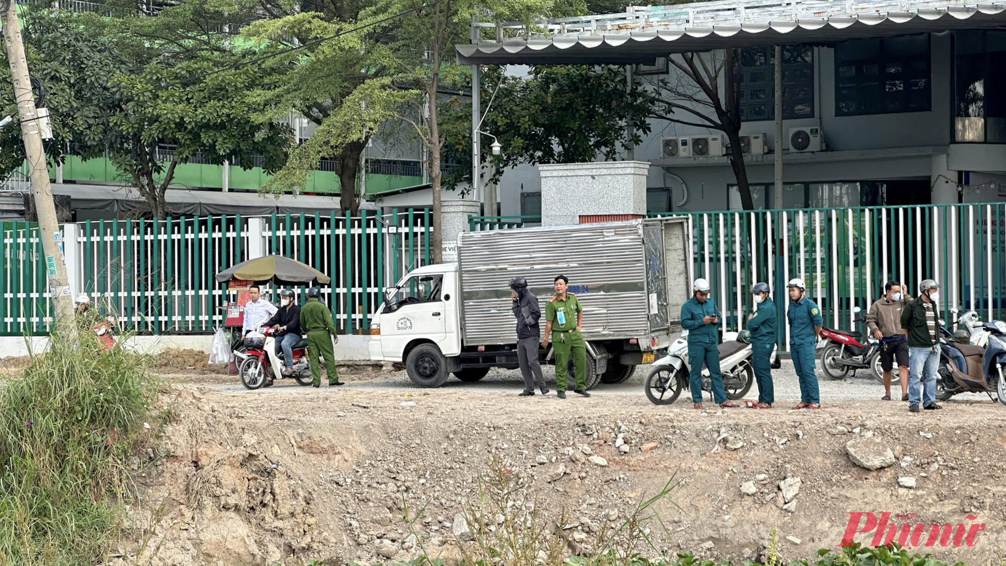 Vị trí phát hiện thi thể nam đang phân huỷ.