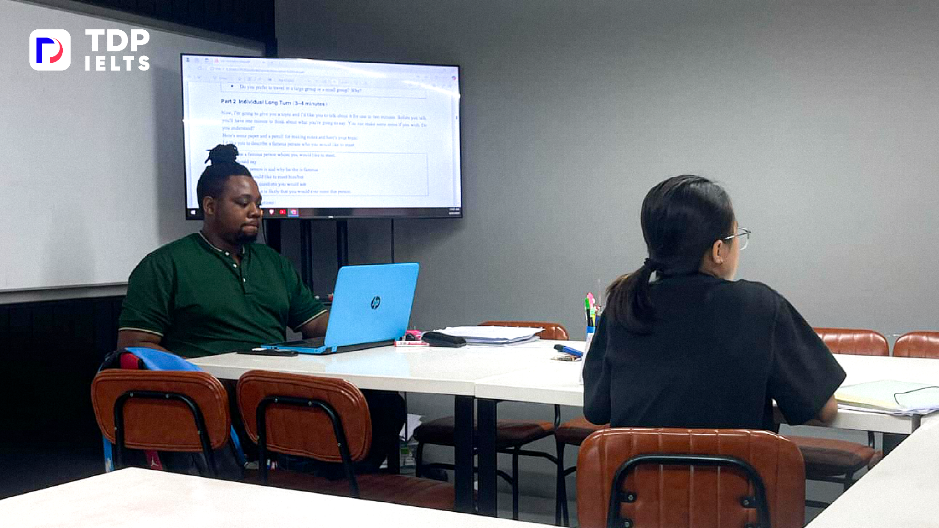 Trung tâm cung cấp lớp học 1 kèm 1, thiết kế cá nhân hóa lộ trình học tập giúp học viên nhanh chóng đạt được kết quả mong muốn - Ảnh: IDP IELTS