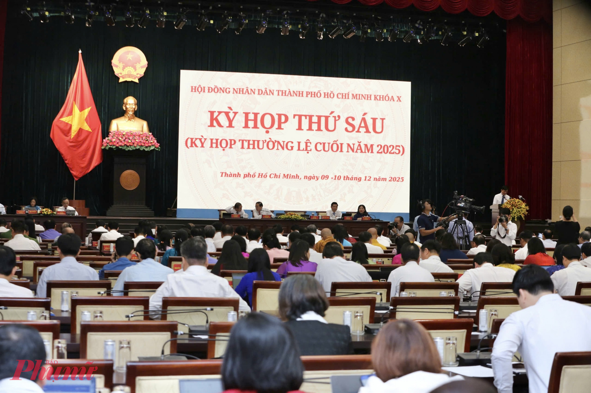 Kỳ họp thứ 6 HĐND TPHCM (kỳ họp thường lệ cuối năm 2025) - Ảnh: Phùng Huy