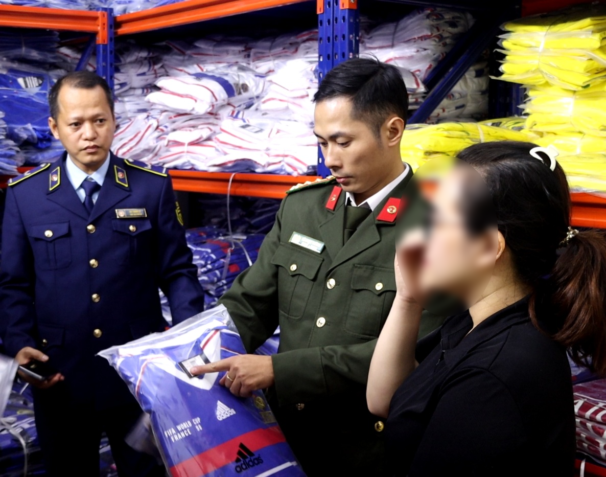 toàn bộ số hàng vi phạm đã được niêm phong, tạm giữ và chuyển về kho tang vật của Cục Quản lý và Phát triển thị trường trong nước