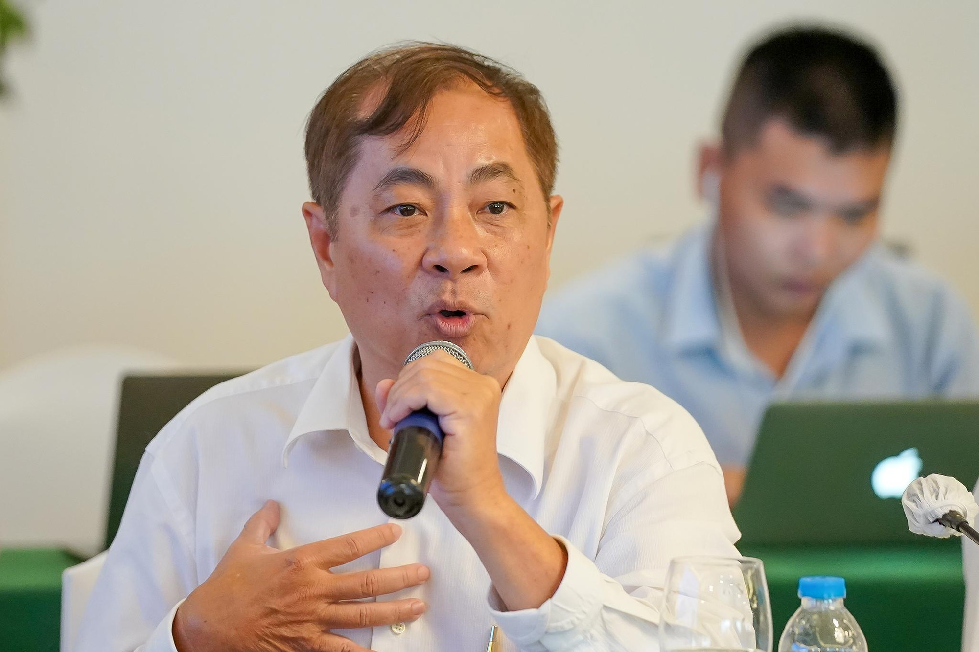 Tiến sĩ Đinh Thế Hiển cho rằng, bong bóng bất động sản phân khúc cao cấp trung tâm TPHCM khó xảy ra nhưng có nguy cơ dư thừa nguồn cung căn hộ ở vùng ven - Ảnh: Nhân vật cung cấp