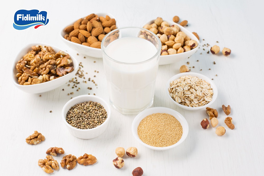 Sữa hạt giúp bổ sung cho cơ thể những dưỡng chất cần thiết như chất xơ, vitamin và khoáng chất
