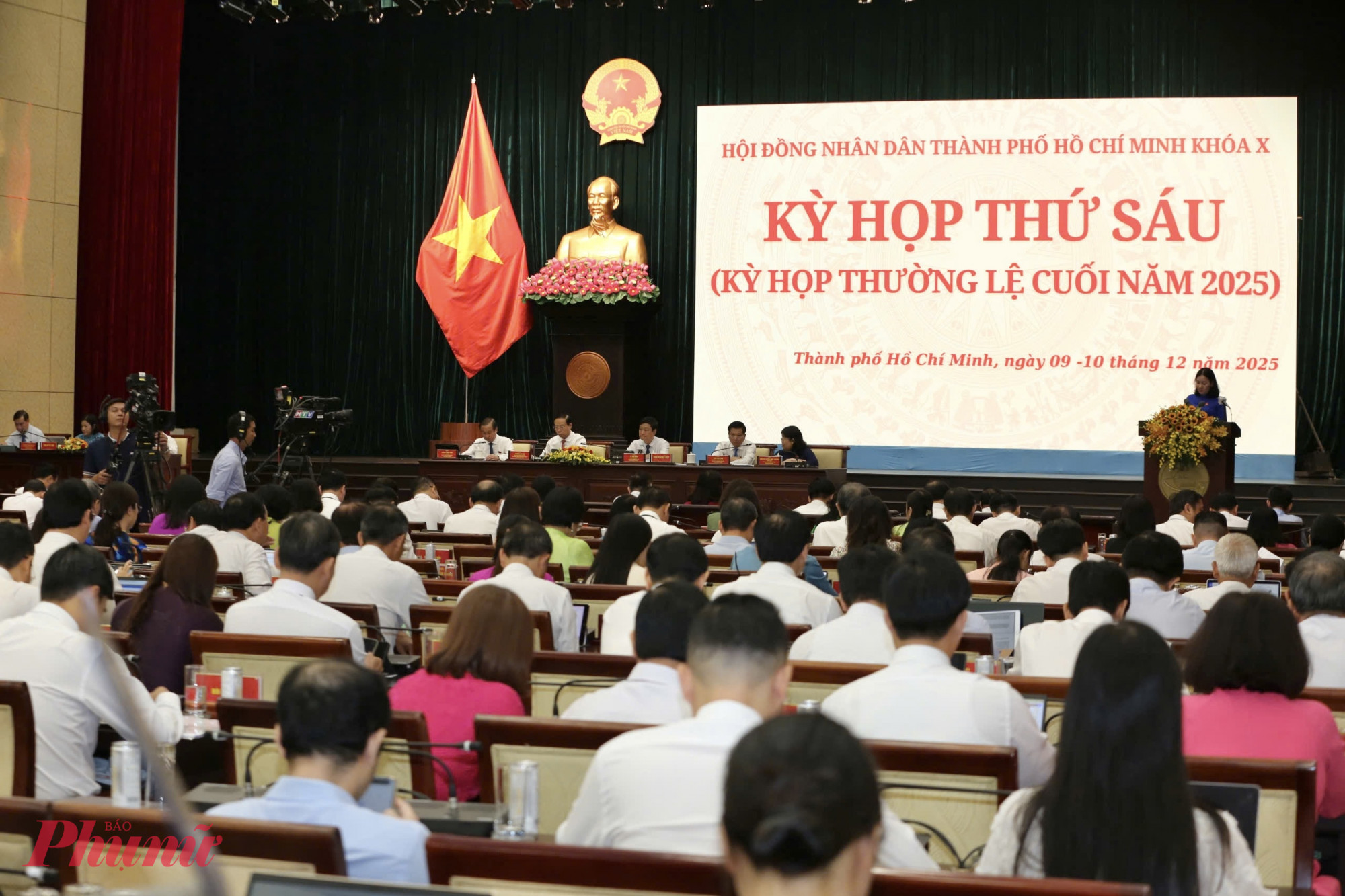 Kỳ họp thứ 6, kỳ họp thường lệ cuối năm 2025 của HĐND TPHCM khóa X - Ảnh: Phùng Huy