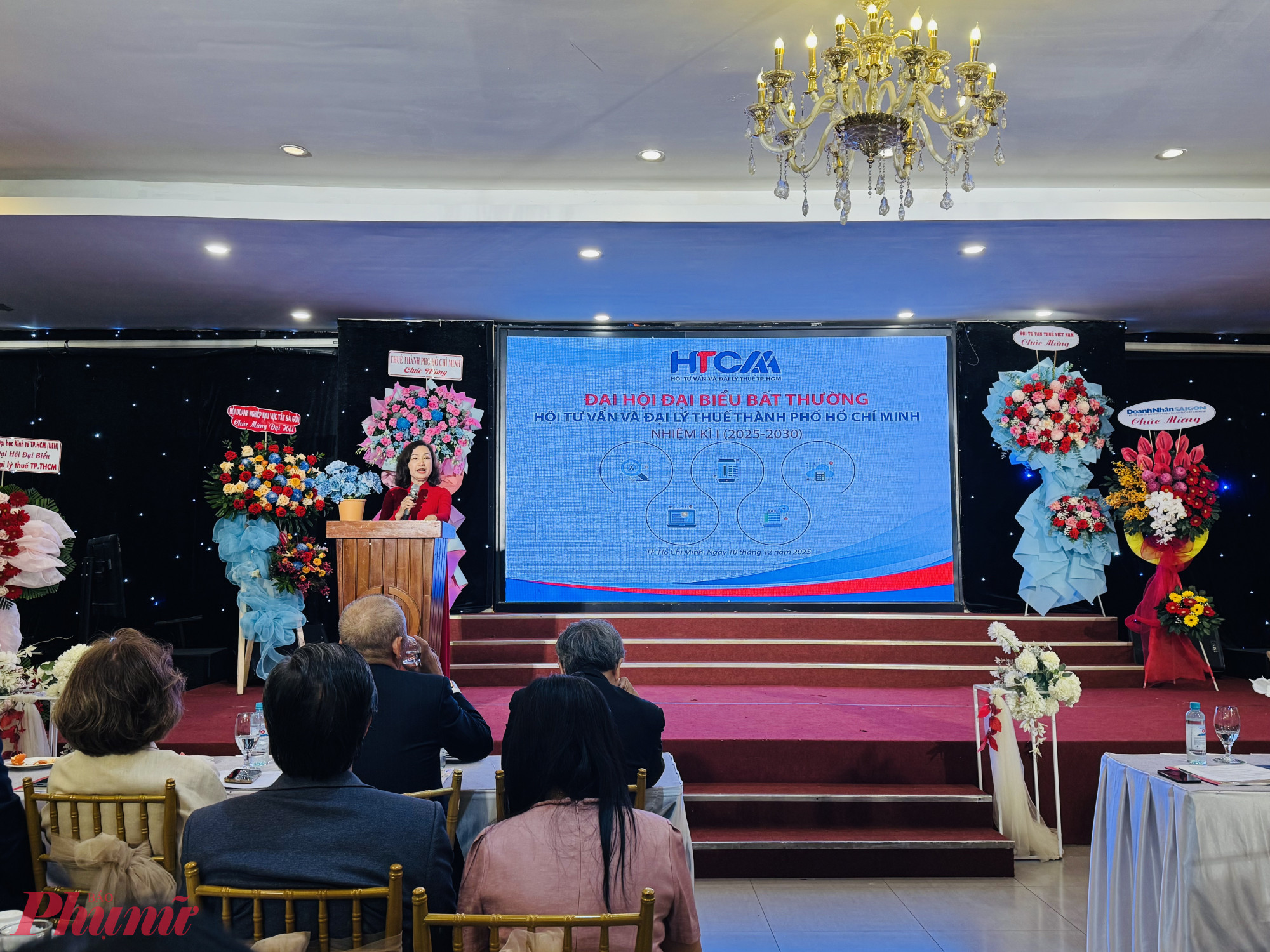 Bà Lê Thị Thu Hương phát biểu tại đại hội - Ảnh: Thanh Hoa